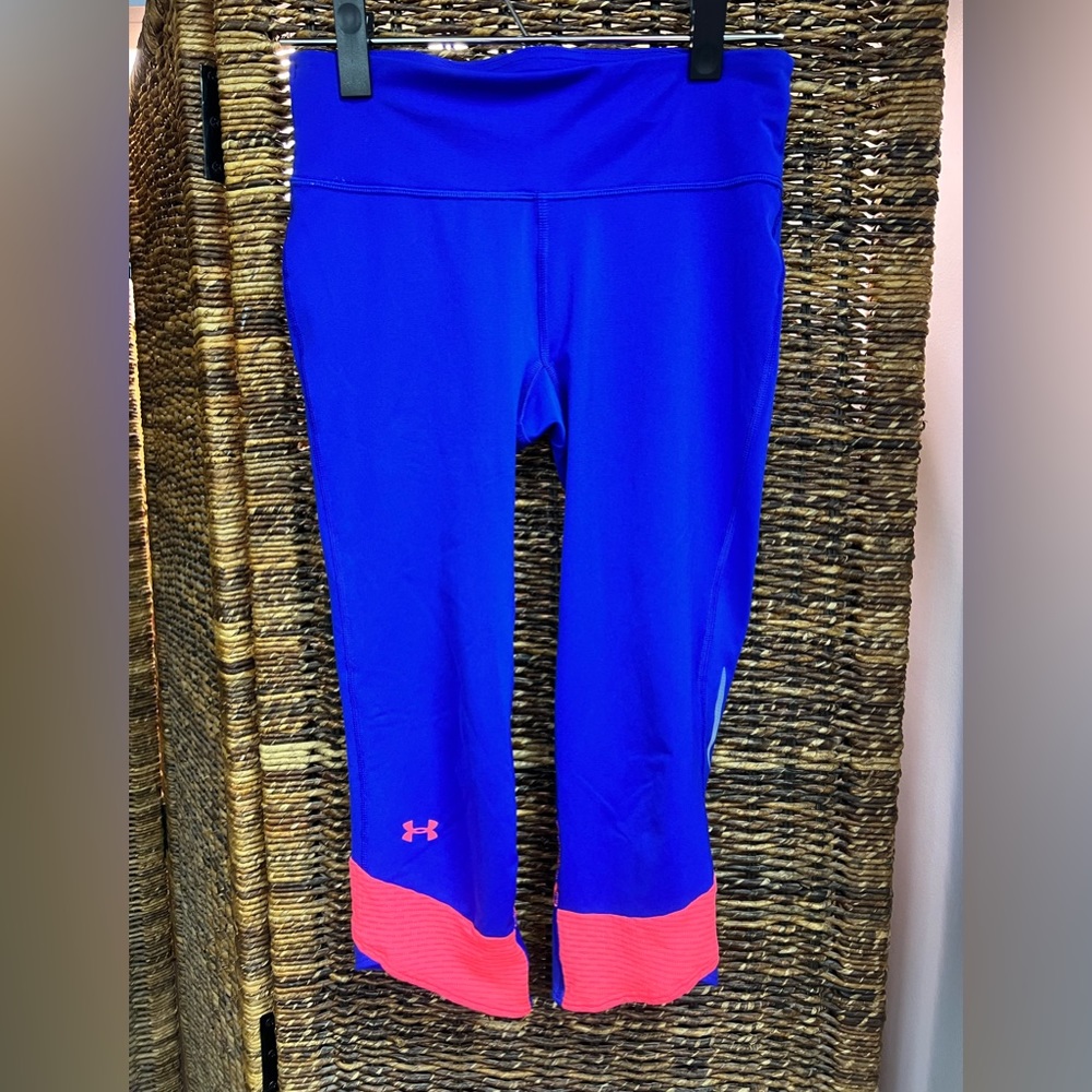 Under Armour- Blue/Hot Pink, Estimated Size: XSmall, Pre-Owned,‎ Leggings